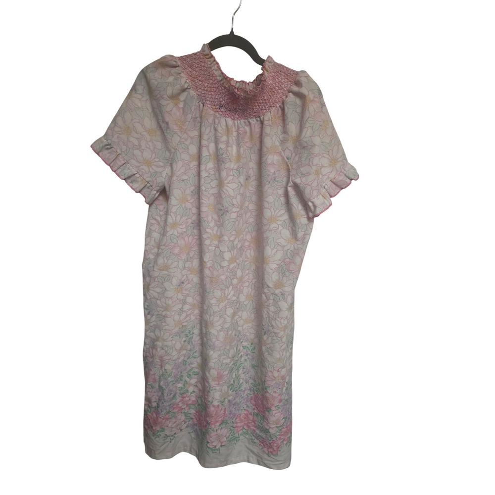 Vintage Pink Floral Smocked Nightgown Button Front House Dress Short Sleeve‎